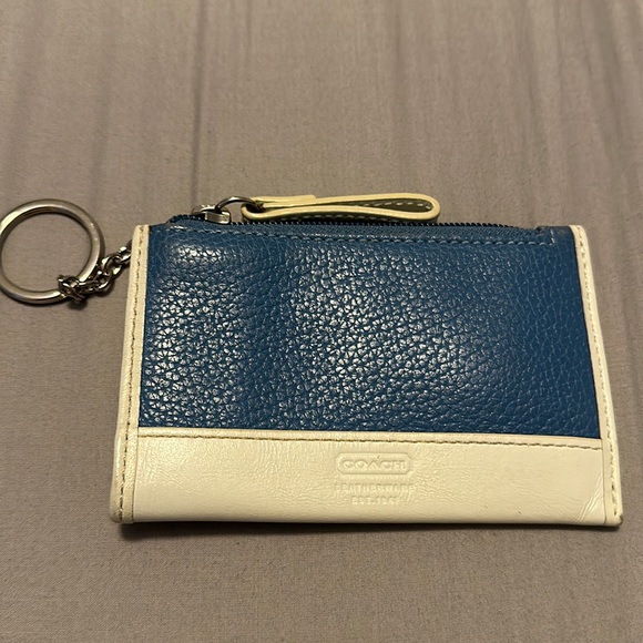 Coach Leatherware EST. 1941 Blue Change Purse ID Cardholder Keychain Coin Wallet - Picture 1 of 5